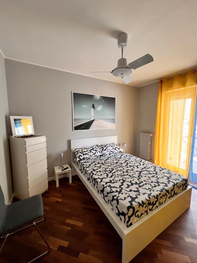 Faro Sul Mare Luxury Apartment - Zona Fiera Bari Exterior foto