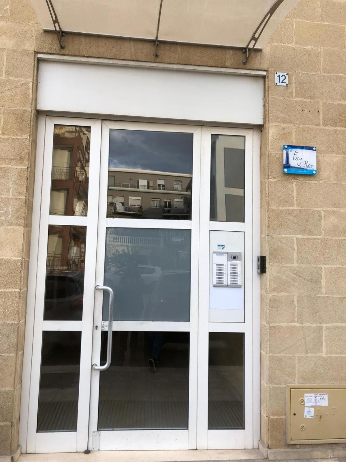 Faro Sul Mare Luxury Apartment - Zona Fiera Bari Exterior foto